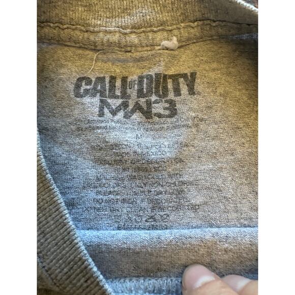 2011 Call of Duty MW3 Modern Warfare Shirt MED Light Gray - Picture 2 of 7